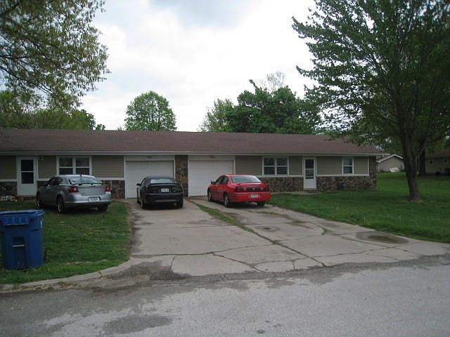 2nd image of 2307 W Estes Dr