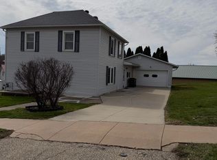 213 Pleasant St, Bloomington, WI 53804