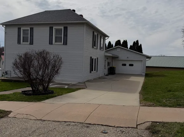 213 Pleasant St, Bloomington, WI 53804