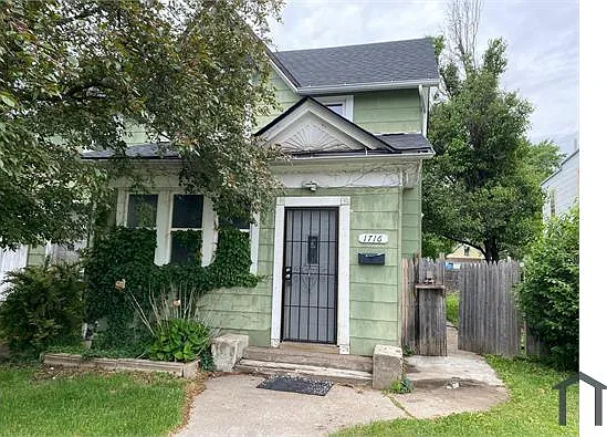 1716 W 7th St — Photo 3