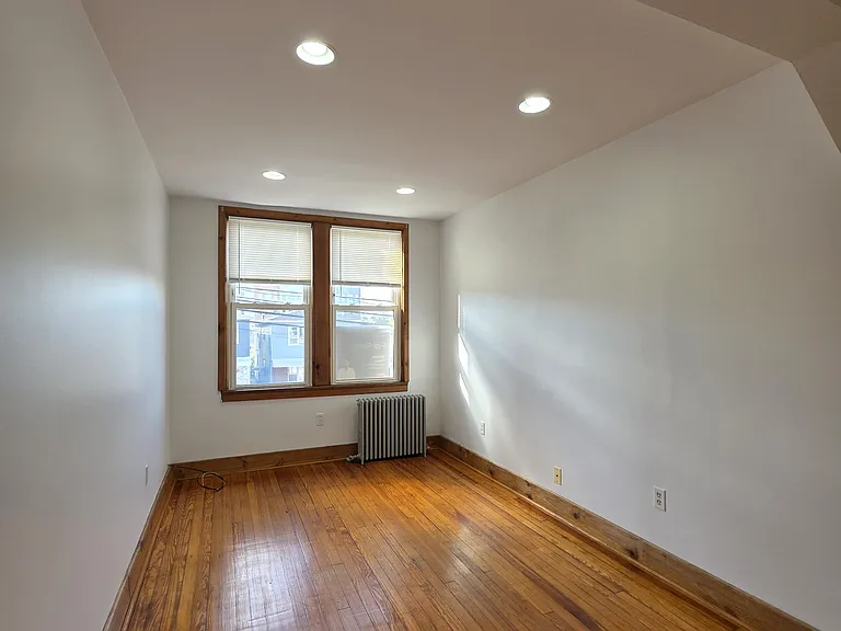 218 Seaview Ave #2F — Photo 6