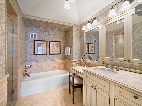 4th image of 781 5th Ave APT 711