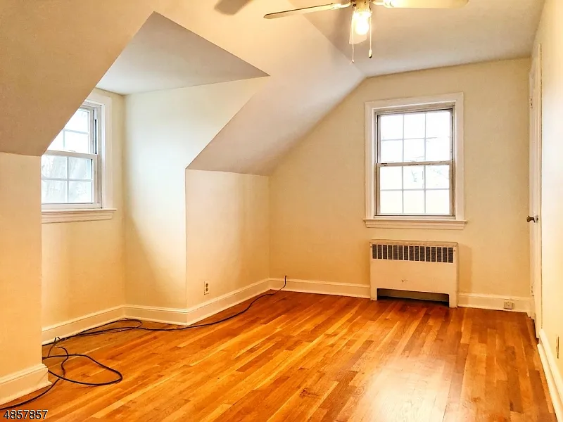 1 bed, 1.0 bath, $1,650 — Photo 3
