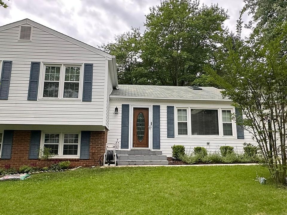 1st image of 1 Currier Ct