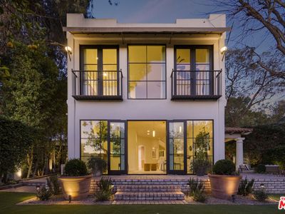 13439 Java Dr, Beverly Hills, CA, 90210