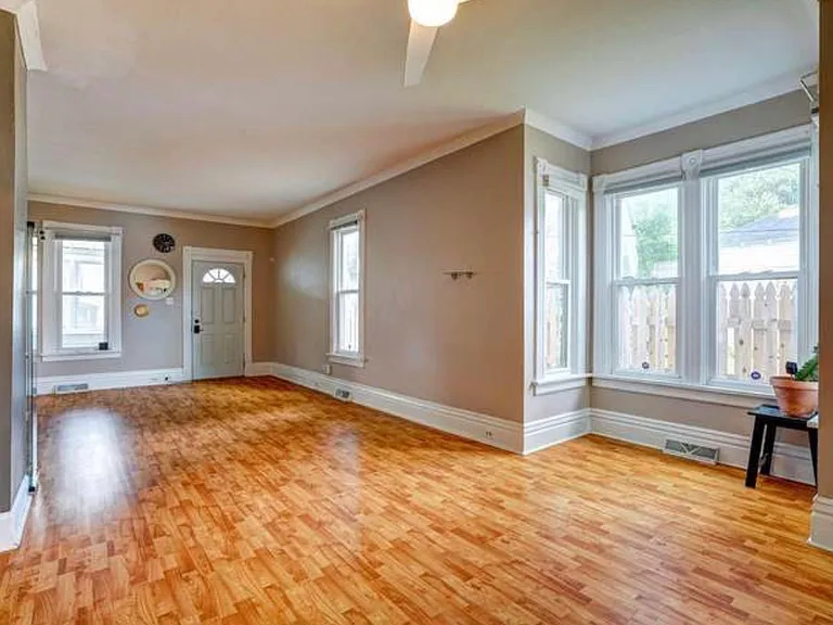 6531 8th Ave — Photo 3