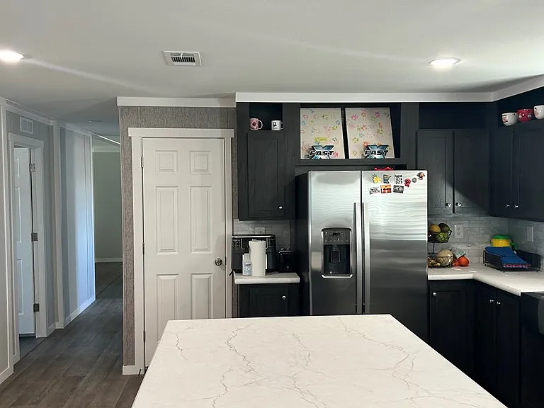 348 Remington Dr — Photo 17