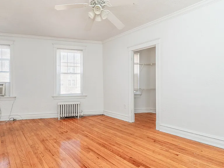 7350 Lindell Blvd #202 — Photo 3