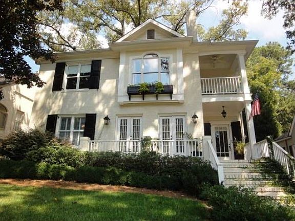 Front - close up view