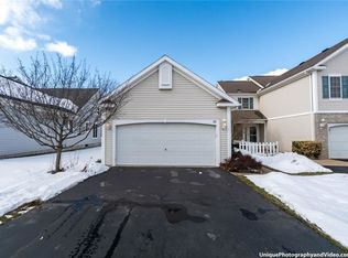 35 Foxe Cmns, Rochester, NY 14624