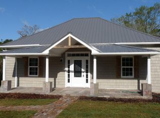 210 Pinehurst Ave, Carthage, NC 28327