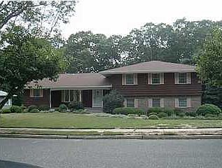 1st image of 518 Hemlock Hill Dr