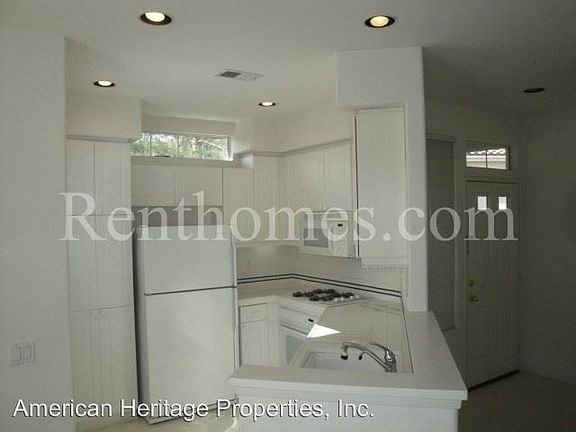 2nd image of 10756 Sabre Hill Dr Unit 264