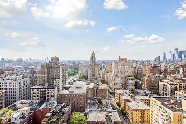 Sold by Compass | media 8