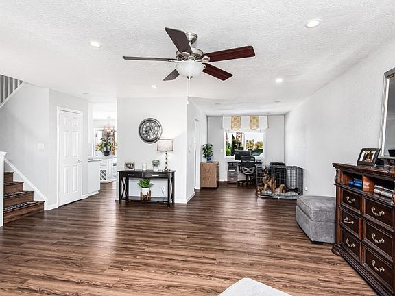 4th image of 5423 Drakes Ct