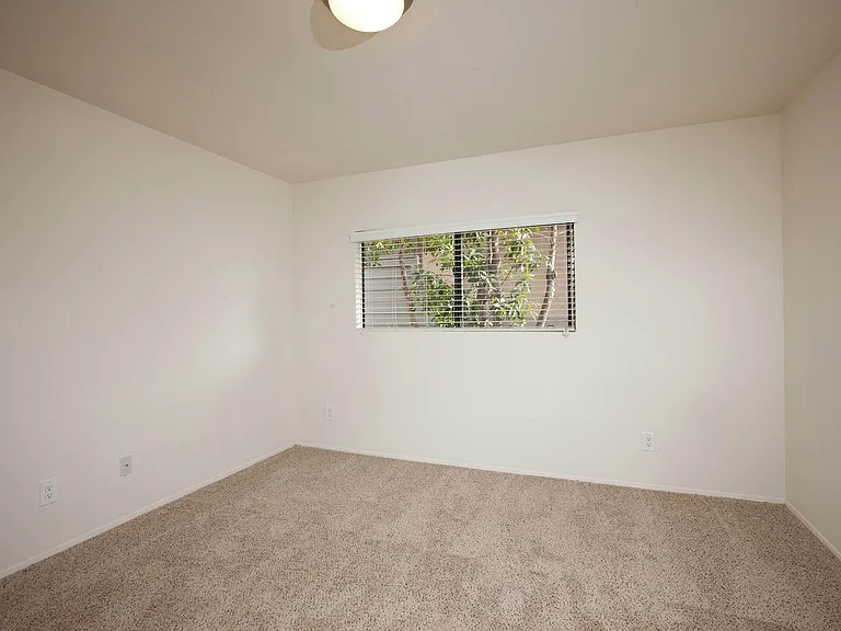 Elan Quail Pointe Apartment Homes — Photo 14