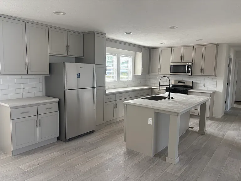 8261 W Cygnes Cir — Photo 2