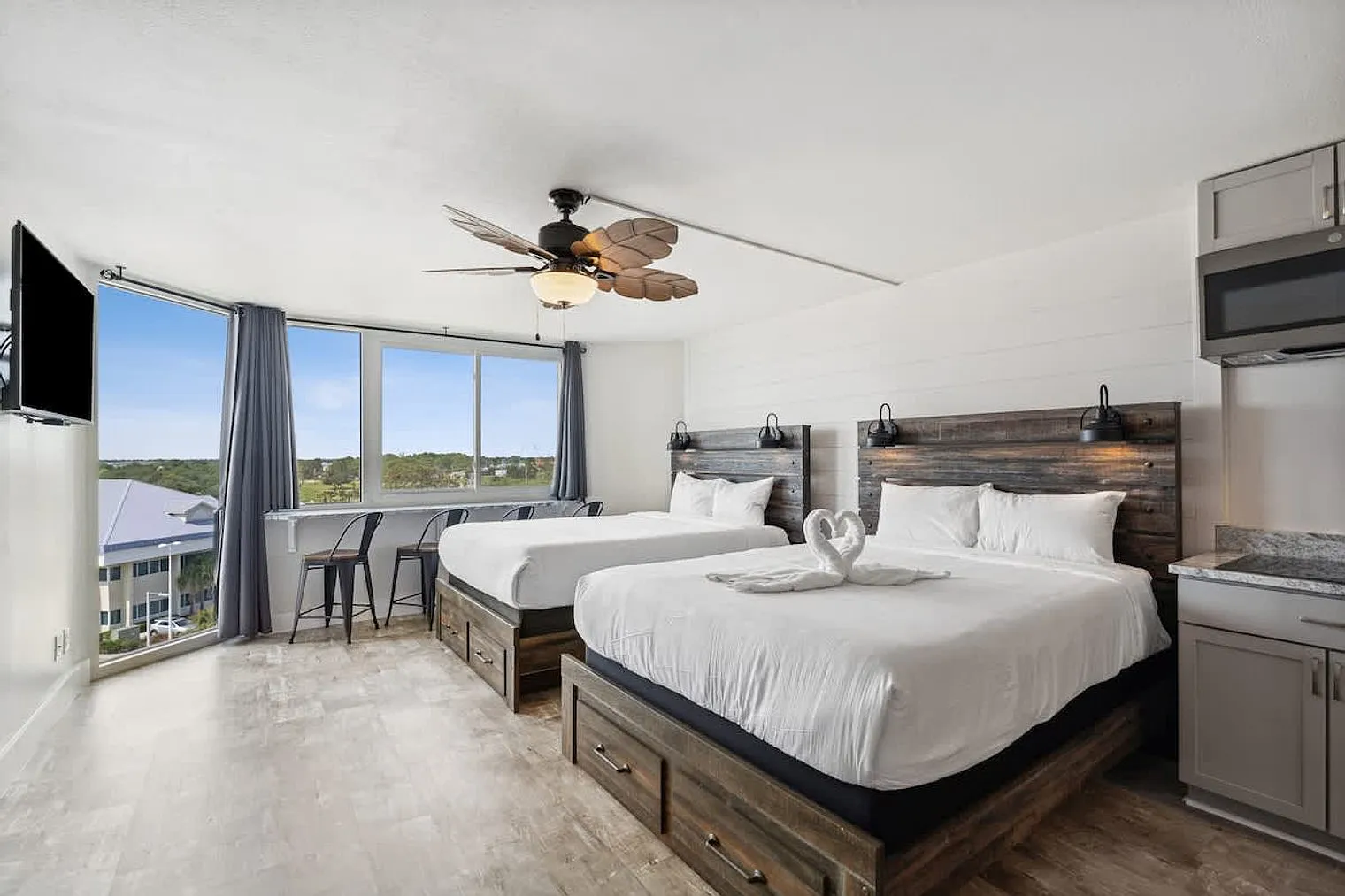 Studio, 1.0 bath, 484 sqft, $1,100 — Photo 1