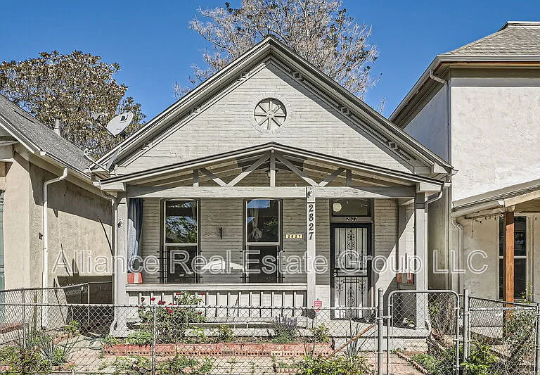 2827 California St — Photo 2
