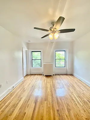 Rented by CMV Realty Inc. | media 1