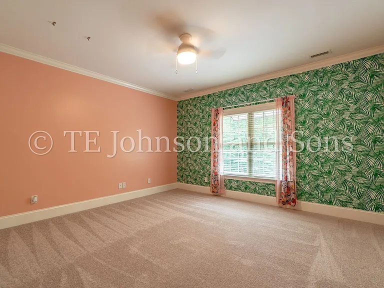 1112 Oakencroft Ct — Photo 35