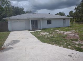 867 Lake Betty Dr, Lake Placid, FL 33852