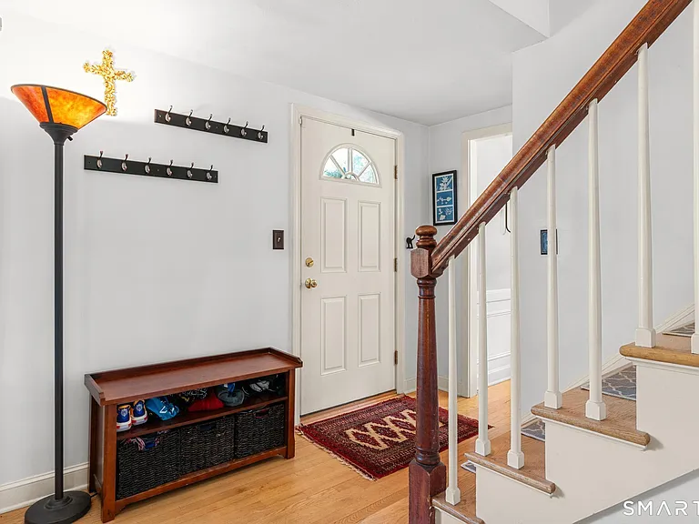 38 Barry Ln — Photo 10