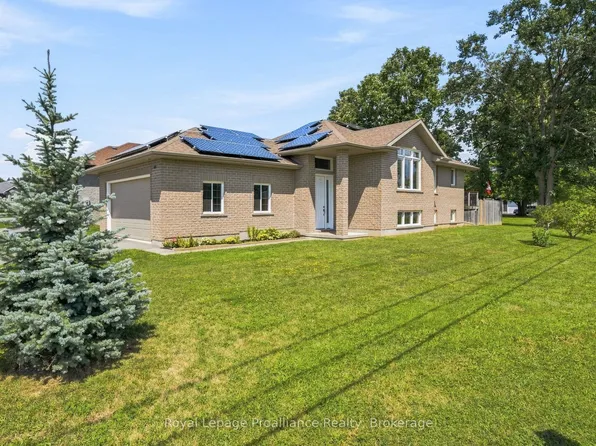 63 Freedom Cres, Quinte West, ON K8V 0C2