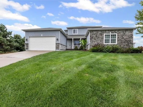 21982 W 116th Ter, Olathe, KS 66061