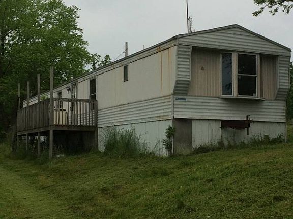 4th image of 89 Isham Ln