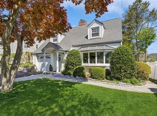 90 Joyce Rd, Eastchester, NY 10709