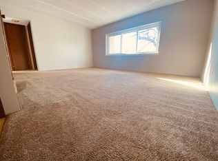 1300 S 13th St #7, Lincoln, NE 68502