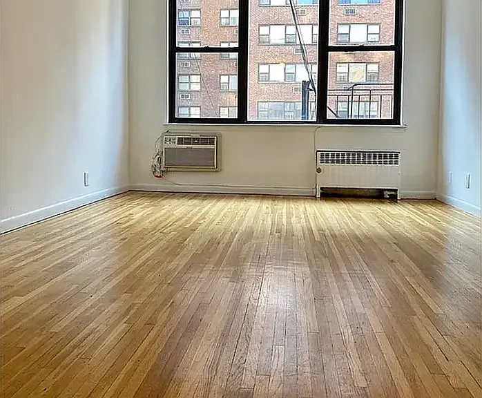 1324 2nd Ave #5C — Photo 1