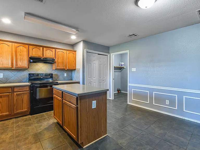 5303 Western Swing Ct — Photo 13