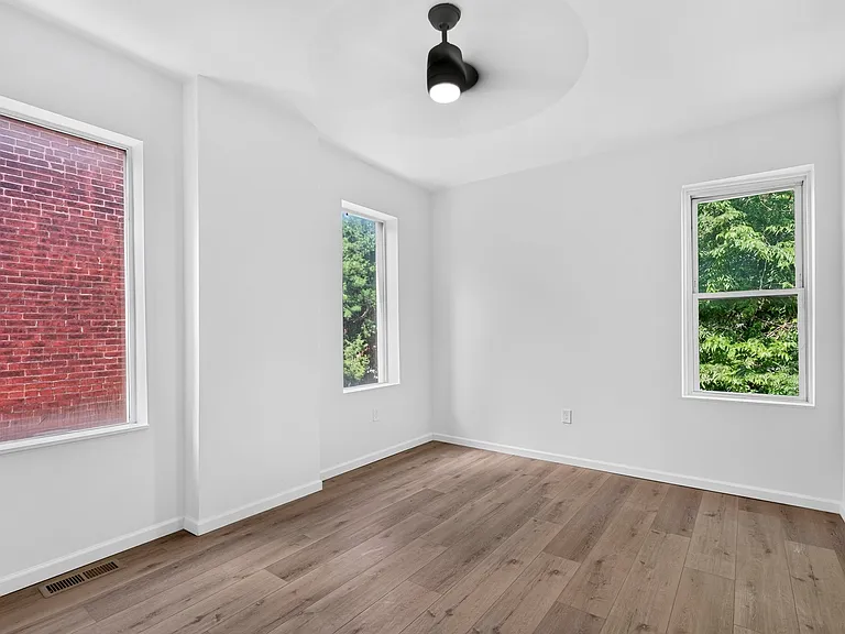 3647 Wisconsin Ave — Photo 6
