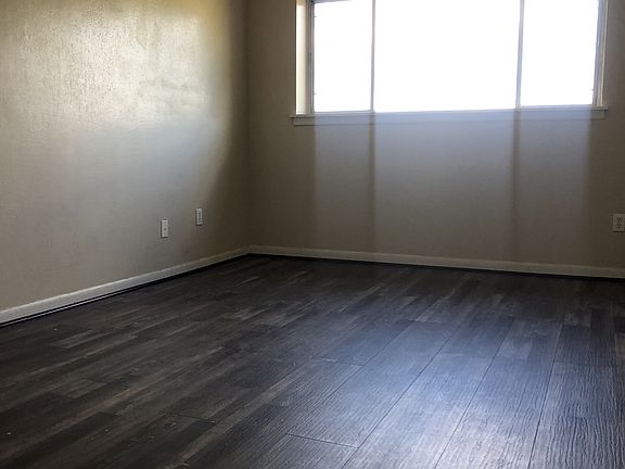 4th image of 1340 18th Ave S #11271873