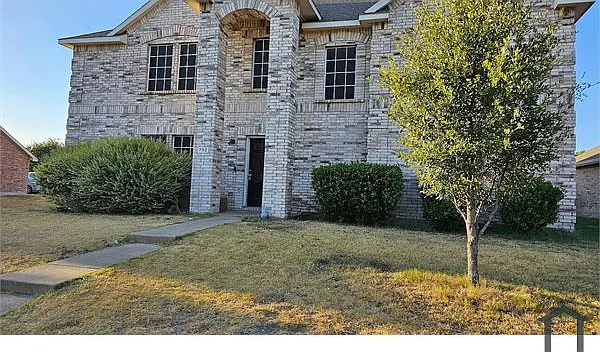 702 Locustberry Dr