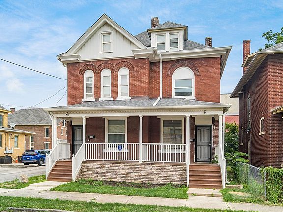 3rd image of 384-386 S 22nd St