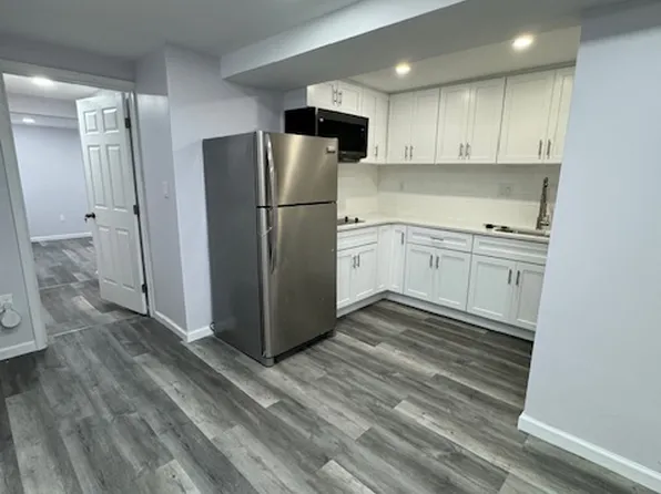 4424 Chestnut St #0, Philadelphia, PA 19104