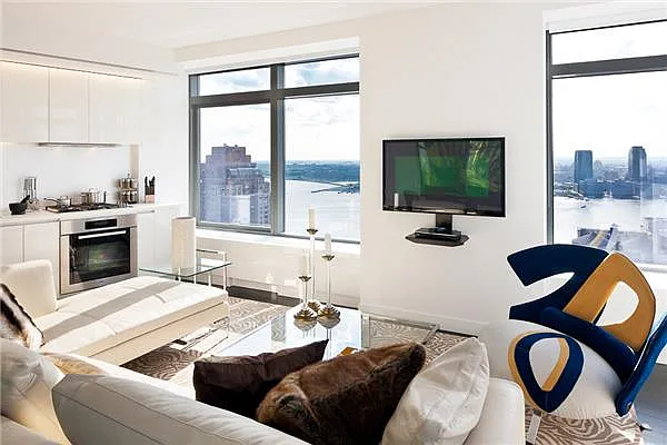 Rented by Park River | media 18