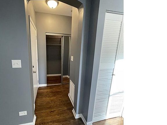 5th image of 7531 S Essex Ave #1D