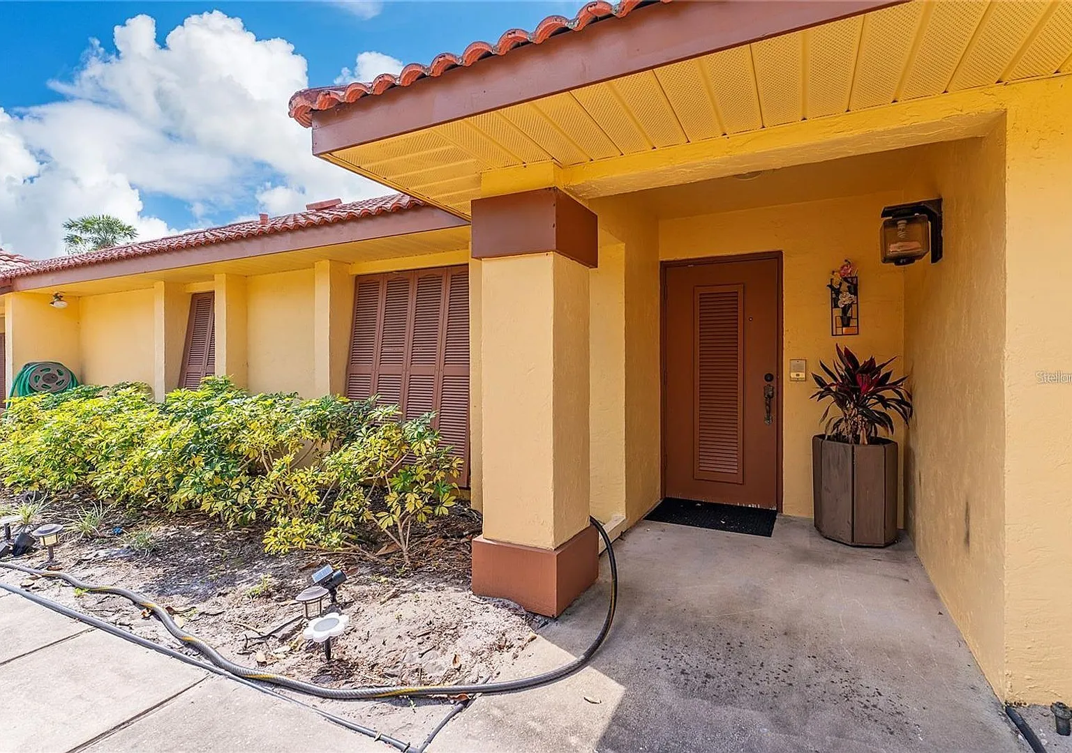 2BR/2BA Orlando Villa with Private Pool & 2-Car Garage $1,850/mo — Photo 1
