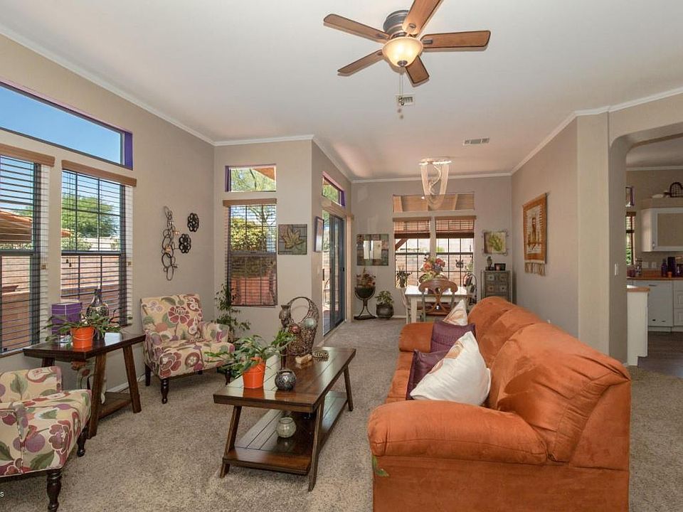 1st image of 578 W Parkwood Ct
