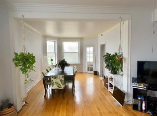 1258 N Kedzie Ave APT 2, Chicago, IL 60651
