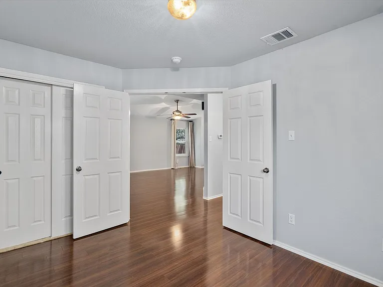 2304 Jesse Owens Dr — Photo 19