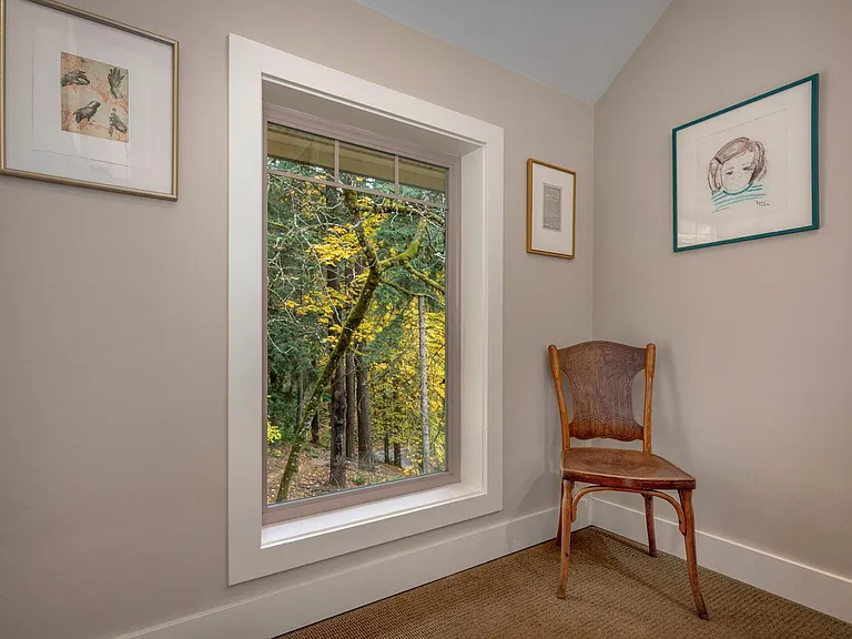 2414 SW Cedar St — Photo 10