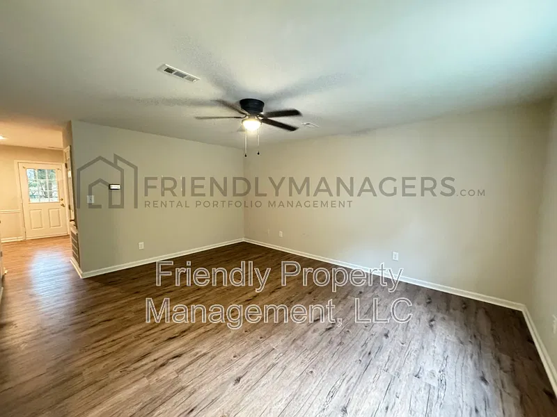 2 bed, 1.5 bath, $1,195 — Photo 1