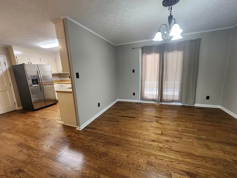1508 Darvel Ave — Photo 4