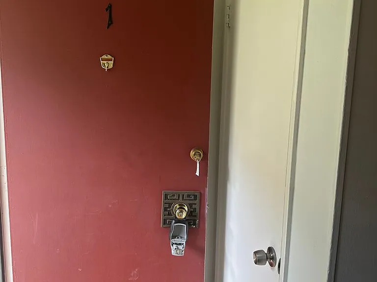 250 Palo Alto Ave — Photo 43