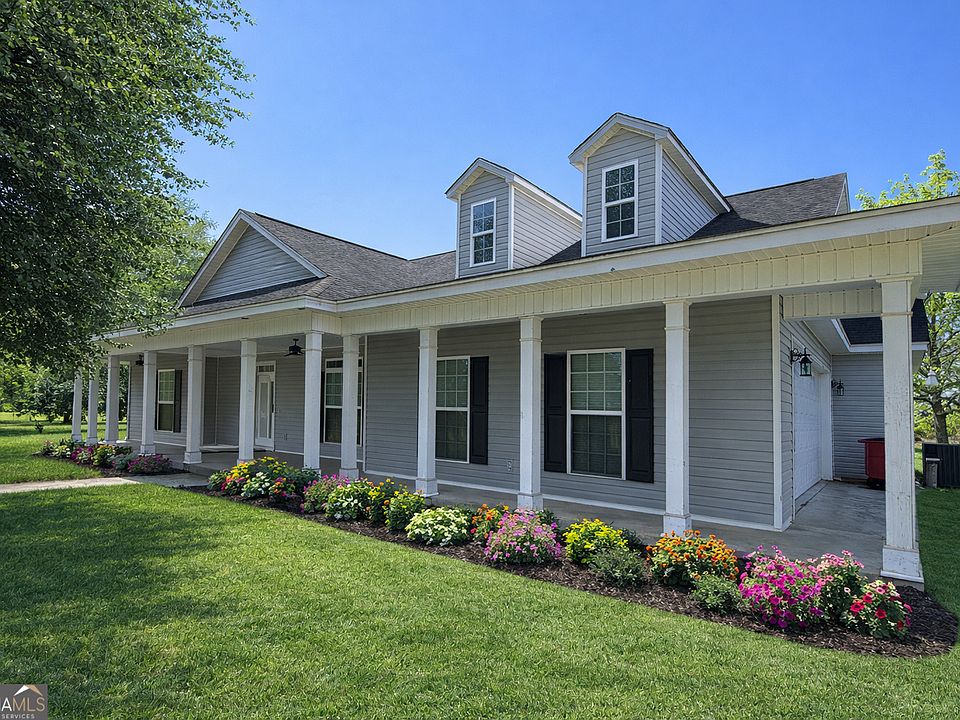 1st image of 2135 Richardson Dr